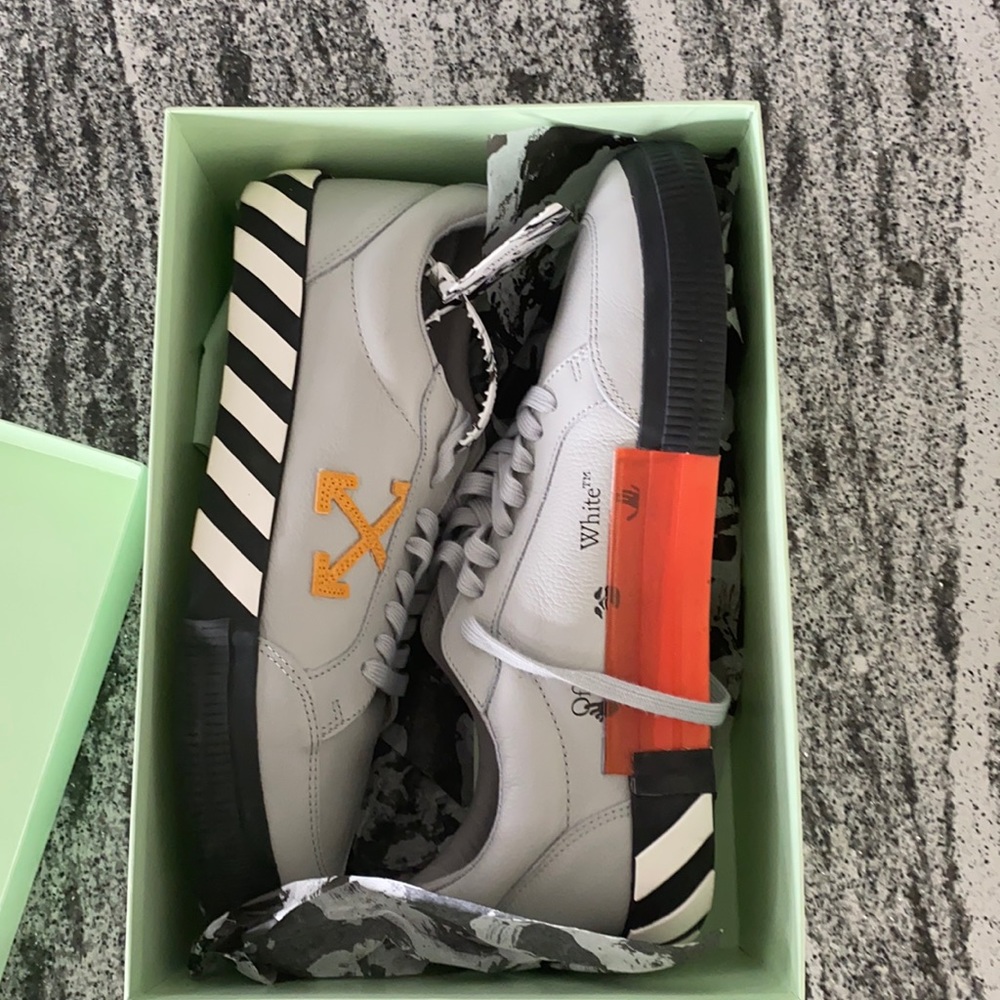 Men’s Off-White Low volcanized calf leather sz 46/13